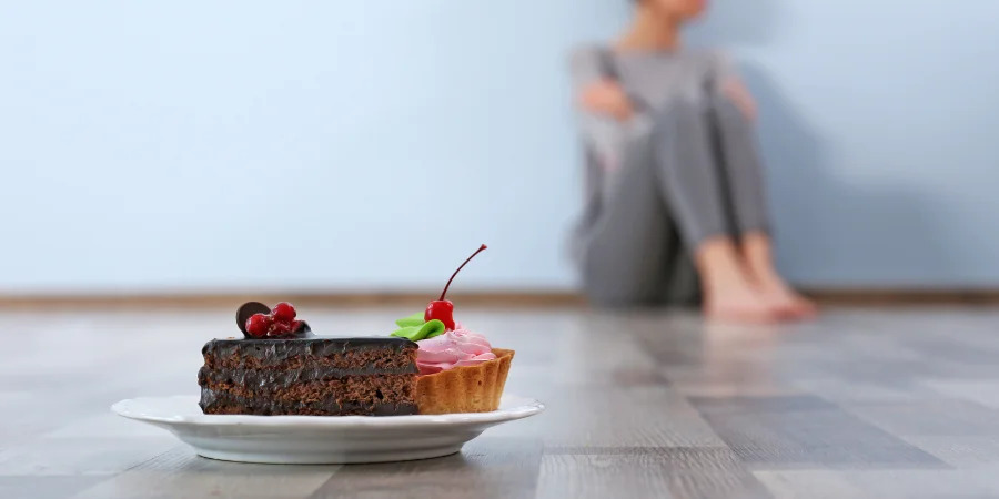 arfid woman refusing food