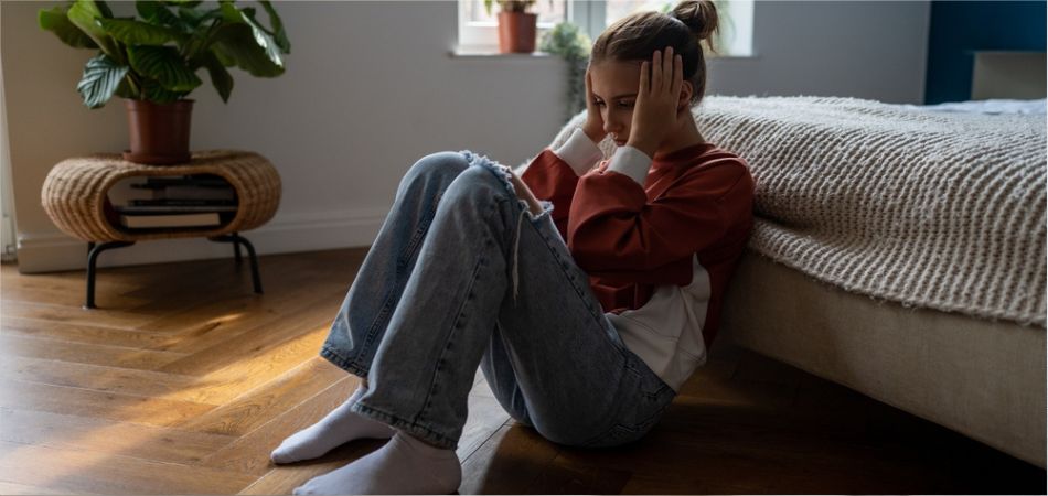 girl suffring meperidine addiction