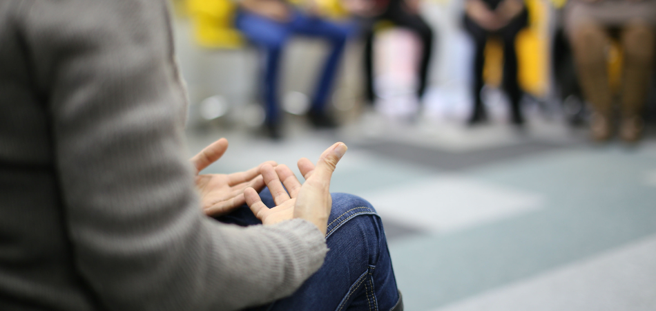 heroin rehab therapy group