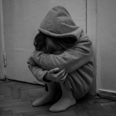 young-girl-suffring-health-issue